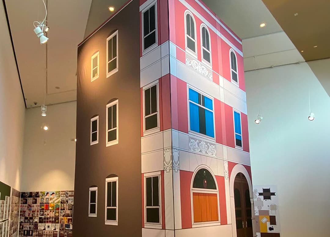 allestimento mostra chris ware